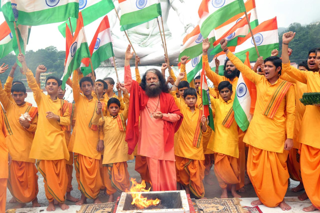 Paramarth National Flag Day Celebrated at Parmarth Niketan – Parmarth Niketan